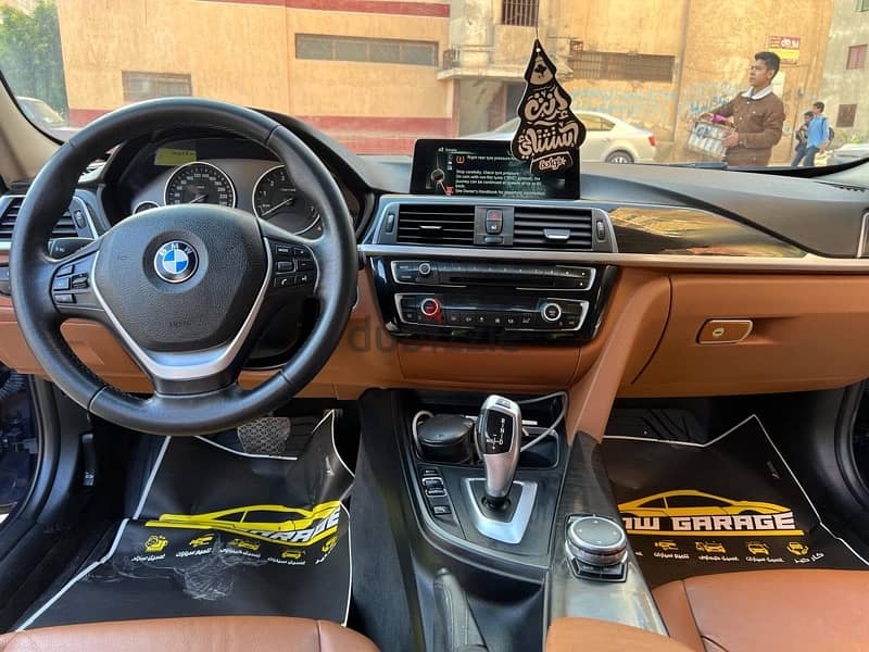 BMW 320 i luxury 3