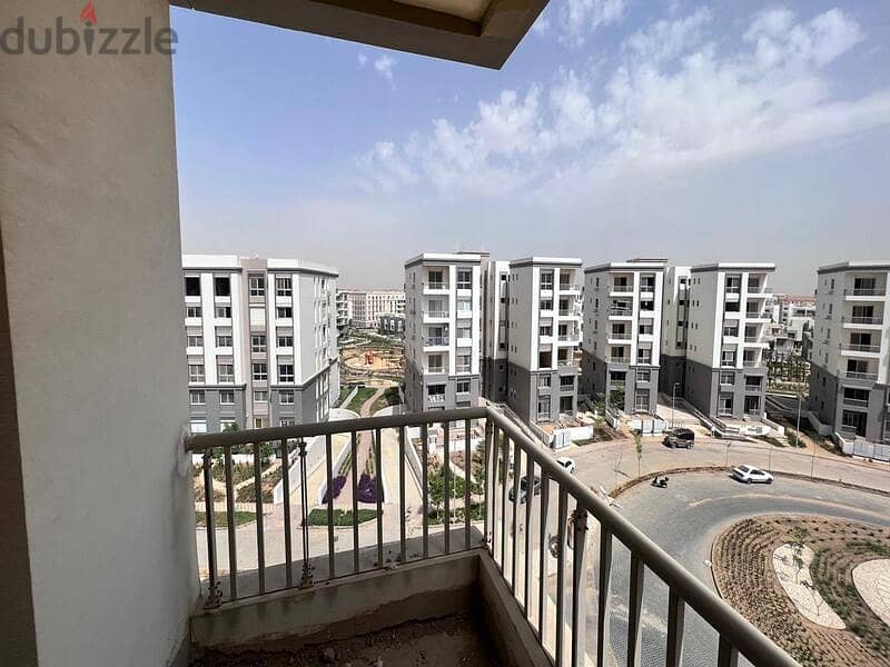 Amazing Studio For Sale in Hyde Park - New Cairo 3