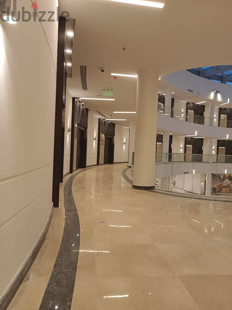 An administrative unit with an area of ​​148 square meters in Centro Mall in front of the American University, Southern Lotus, second floor, next to W 11