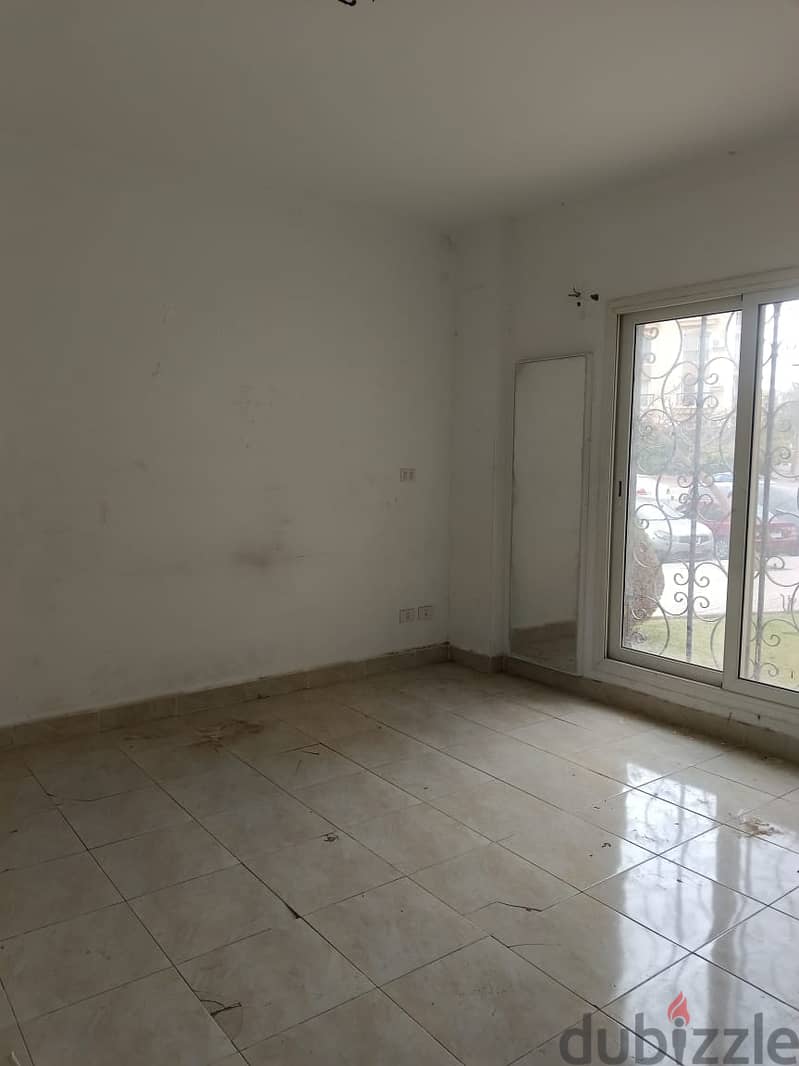 appartment avaliable fr rent in al rehab at eigth phase ground floor with garden 180+50 meter 20