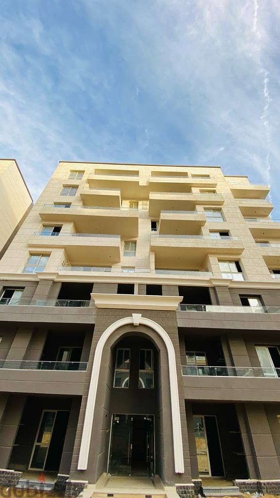 شقة 155م استلام سنة في كمبوند De Joya 3 مبني بالكامل بجوار حي السفارات 4