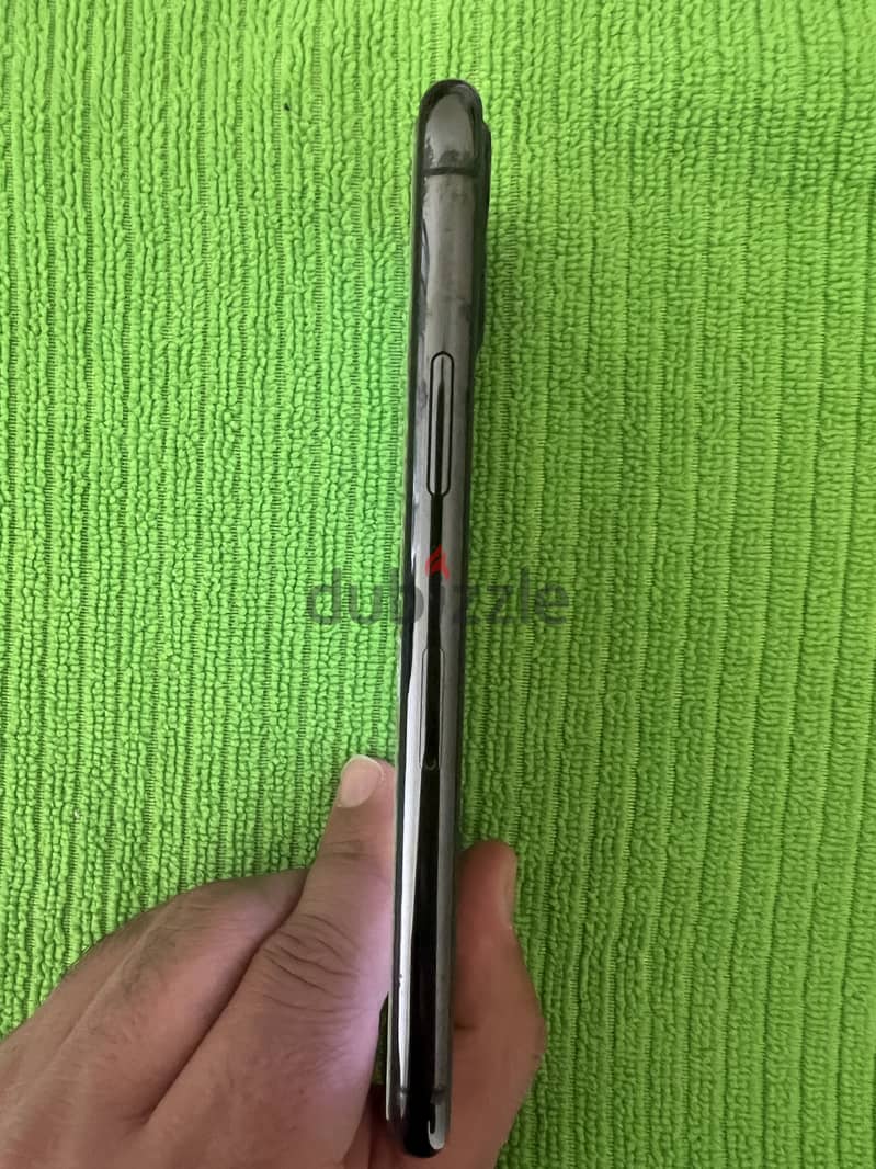 iPhone 11 Pro - 256G - Spave Gray  ايفون ١١ برو - ٢٥٦ جيجا - اسود 3