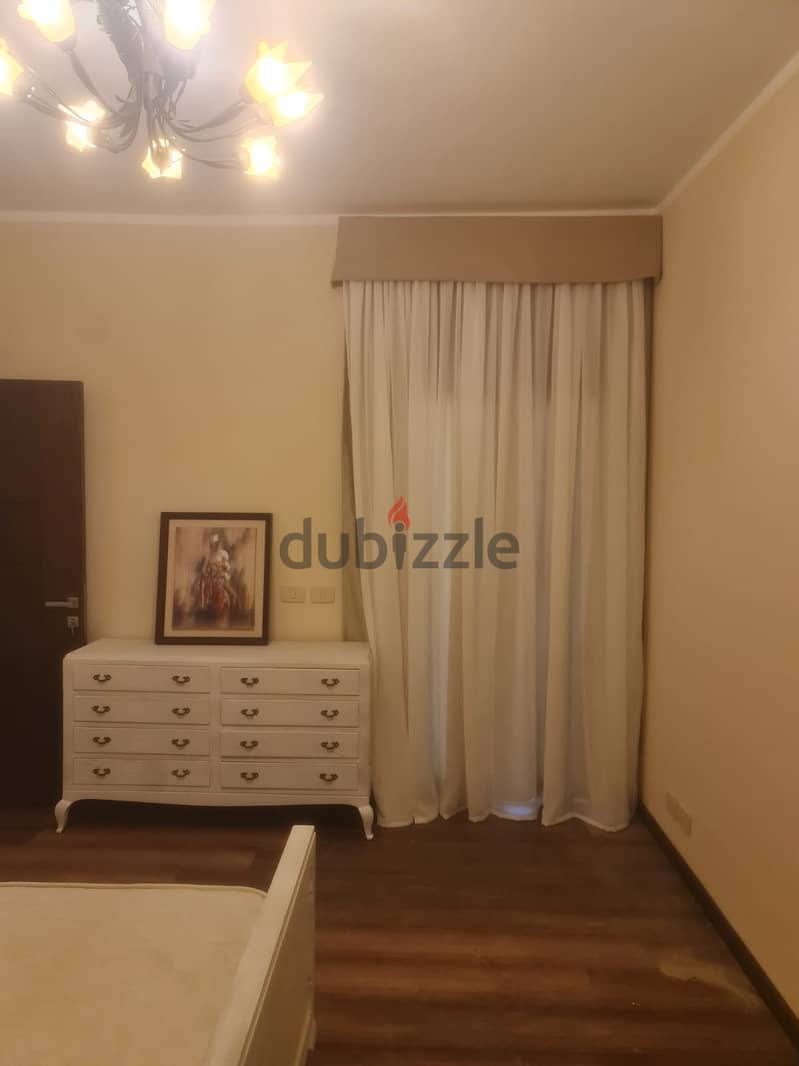 apartment 160 m prime location view landscabe Fully furnished Kitchen with appliances+ air conditioners Super Lux finishing in Compound 90 Avenue 11