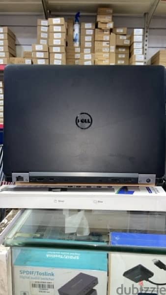 Laptop  DELL E7270 0