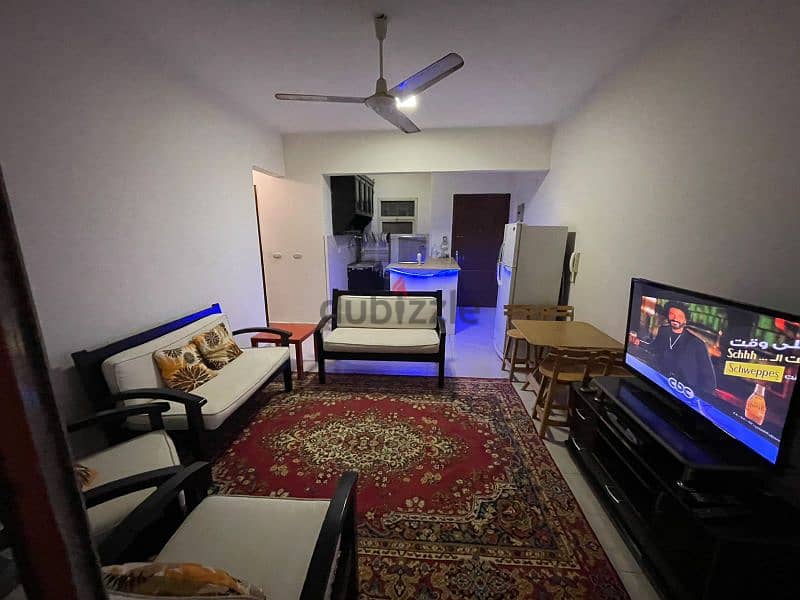 شقة لقطة للأيجار فى الشيخ زايد المستقبل شارع رئيسى 0