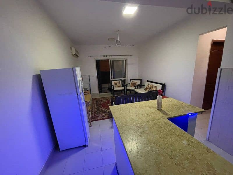 شقة لقطة للأيجار فى الشيخ زايد المستقبل شارع رئيسى 4