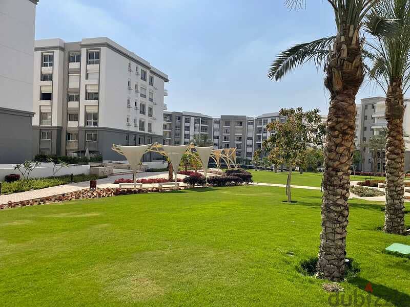 Apartment with lowest down payment For Sale in Hyde Park - New Cairo 5