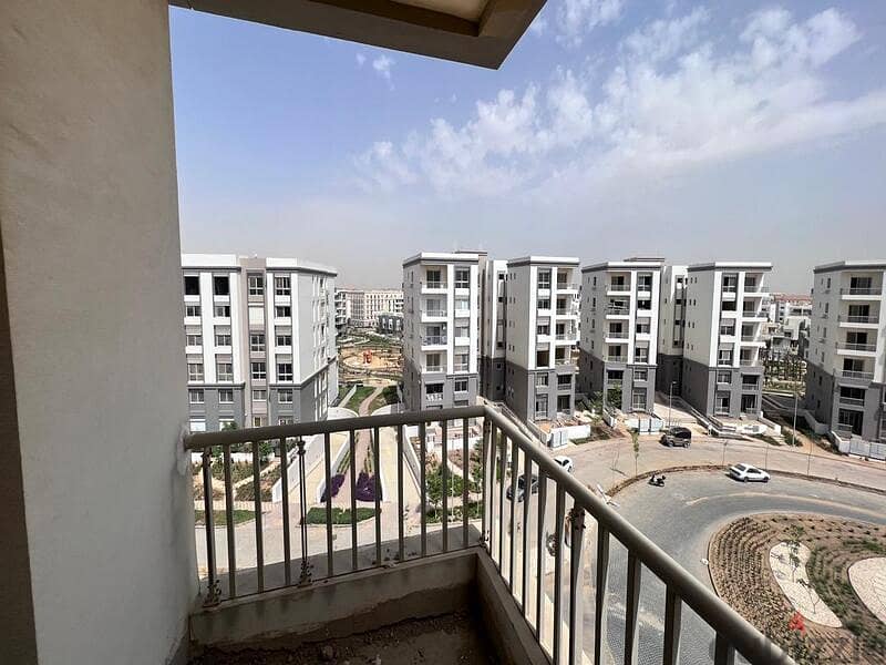 APARTMENT For Sale in Hyde Park - New Cairo ( lowest down payment) 4