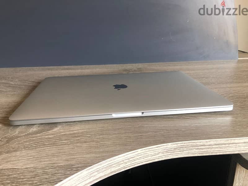MacBook Pro 2019 16-inch 1