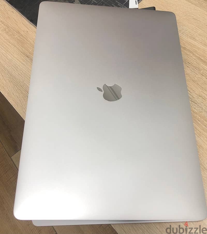 MacBook Pro 2019 16-inch 3