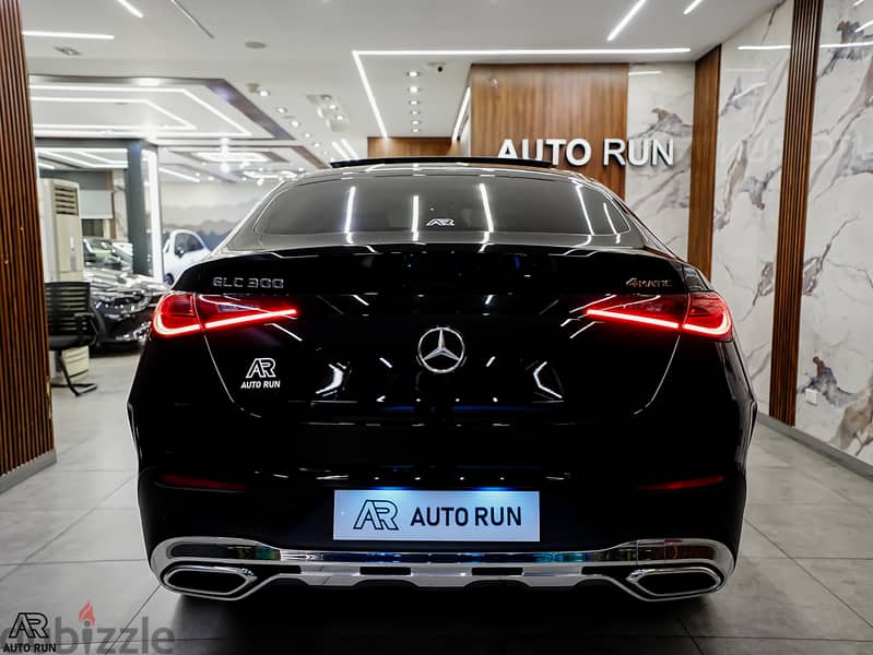 MERCEDES BENZ GLC 300 AMG COUPE 2024 14