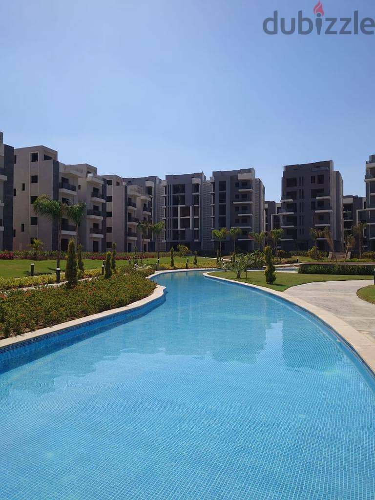 Receive immediately with 10% down payment in a 156-meter, 3-bedroom apartment with a garden view in Sun Capital Compound 8