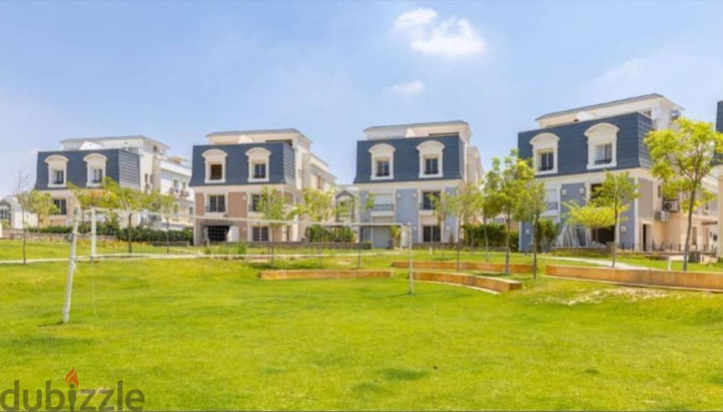 For sale, 222 sqm villa + 43 sqm garden, immediate delivery, in the finest residential compound, Mountain View Hyde Park 3