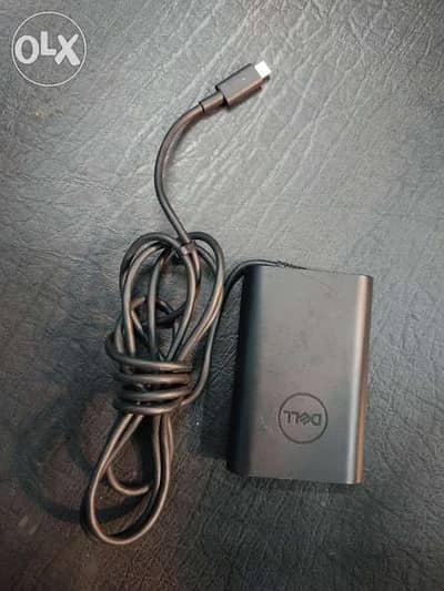 للبيع شاحن لاب توب DELL 65w سوكت تايب سي يصلح لجميع الاجهزه تايب سي
