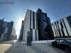 Admin office 130m prime location in Hyde Park