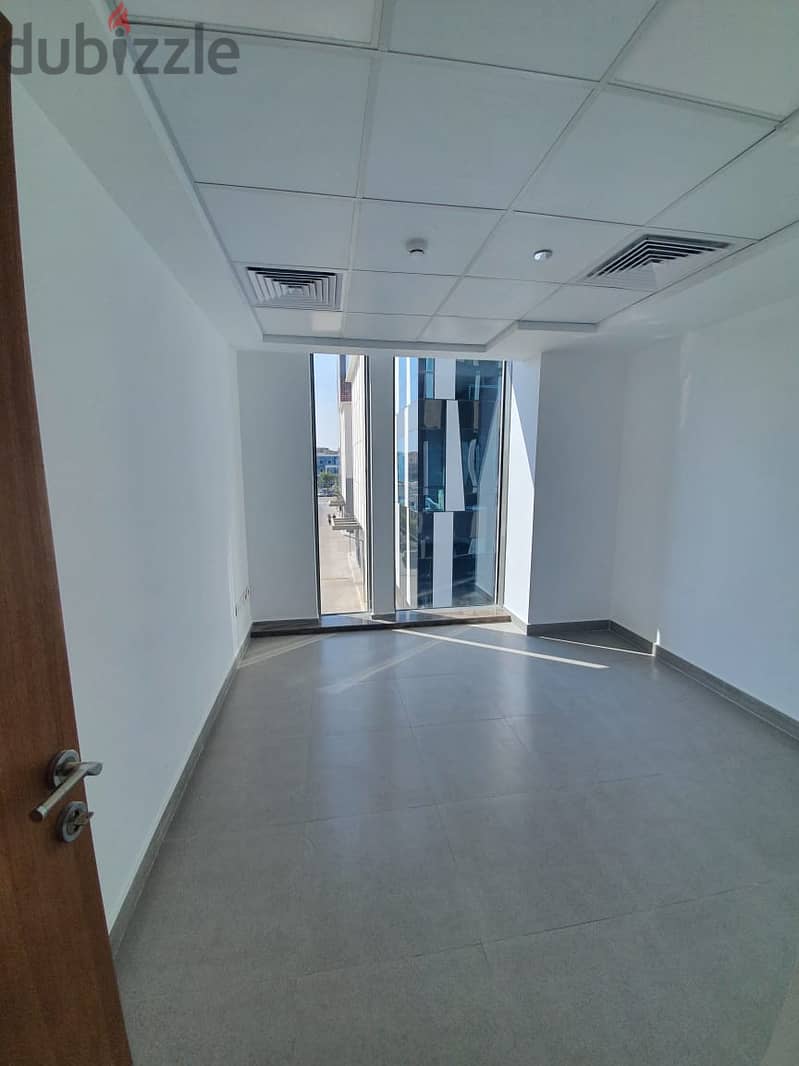 Fully finished clinic for rent at Park st. 7