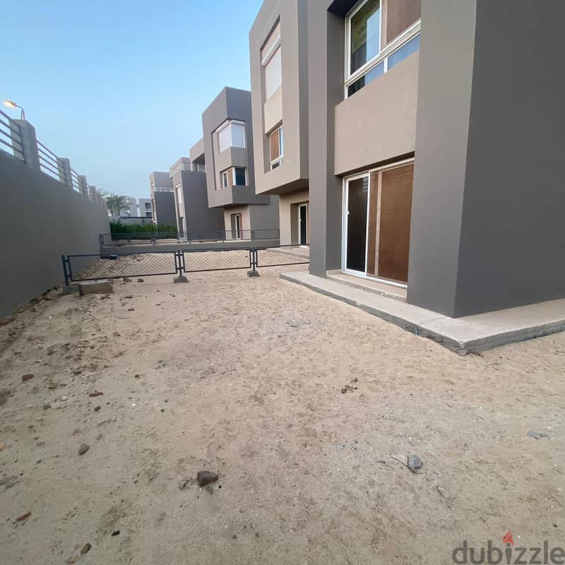 Ground apartment with garden for sale at Etapa compound , Sheikh zayed 2