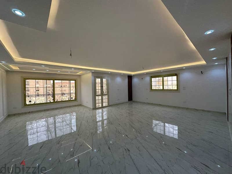 شقة 250 م للبيع اول سكن بمصر الجديدة فيو حديقة ومباني حديثة Heliopolis 1