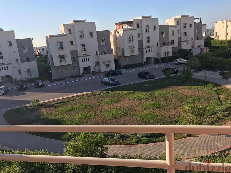 Pool view penthouse furnished with kitchen and ACs Amwaj 1