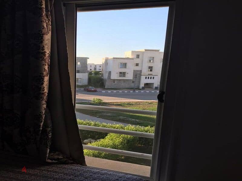 Pool view penthouse furnished with kitchen and ACs Amwaj 10