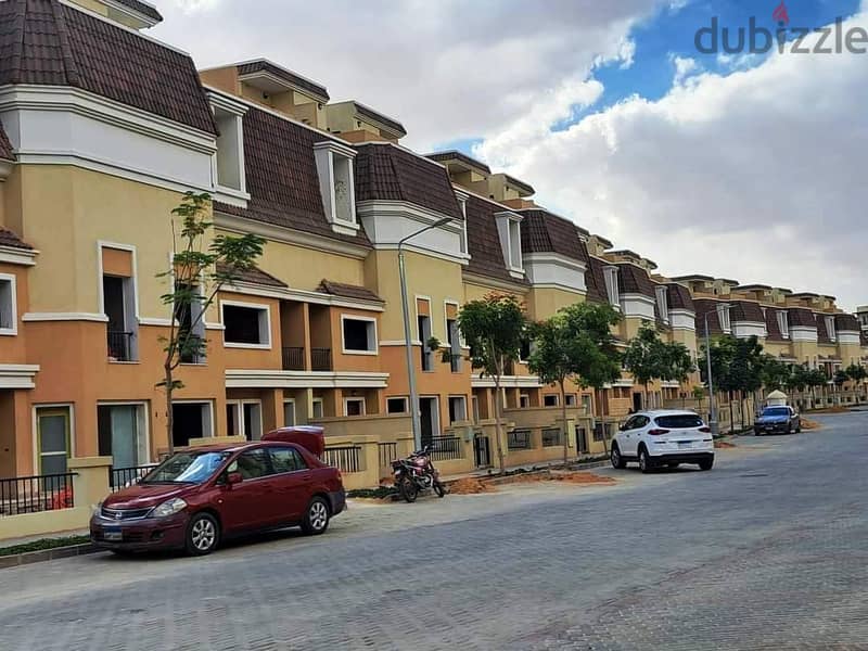 For sale in New Cairo near Madinaty, 10% down payment and the rest over 8 years, standalone villa 4