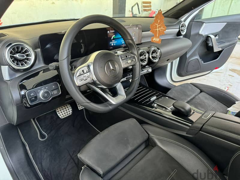 Mercedes benz A200 AMG Night package 2021 8