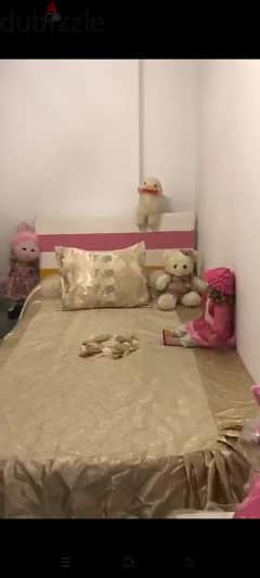غرفة نوم اطفال بحالتها كونتر مرشوشه دوكو نص لمعه