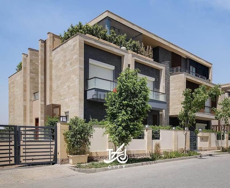 B930 Thousand and Forget Maintenance Spreads Apartment in Crown City Compound in Best Location in New Cairo at the entrance of the gathering in front 6