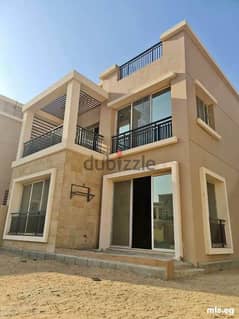 Villa 240 meters 3 floors for sale with a 39% discount on cash in Taj City at the launch price and in installments over 8 years New Cairo