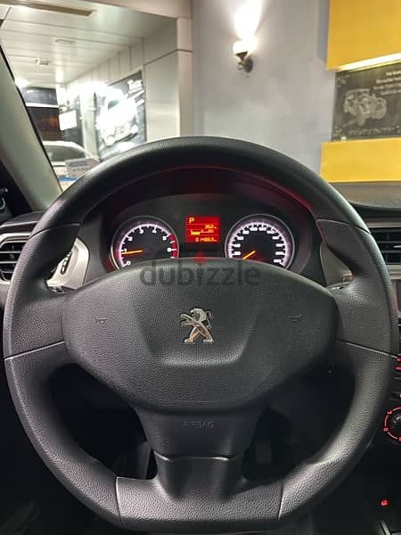 Peugeot 301 2021 6
