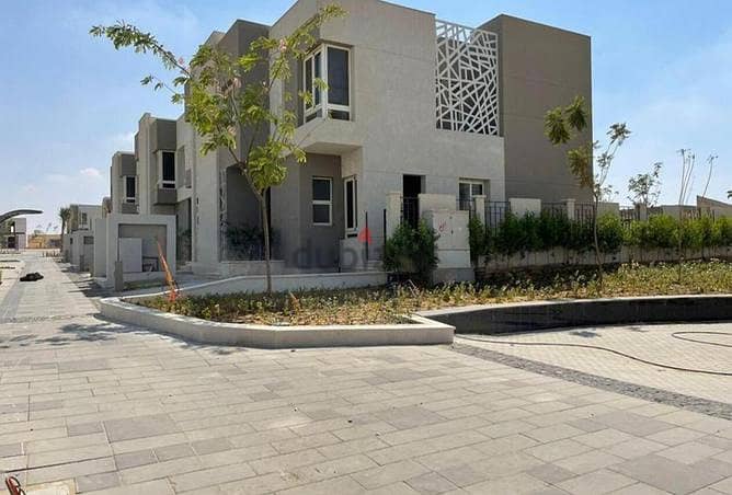 Townhouse Corner 243m in palm hills new cairo and installments 4