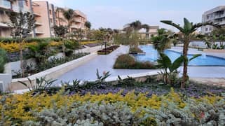 Ground floor apartment with garden for sale in a fully-serviced compound (Galleria), wall by wall, with Mivida 0
