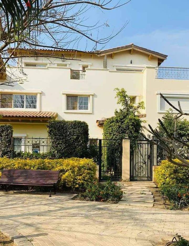 stand alone villa for sale in new cairo hyde park 6