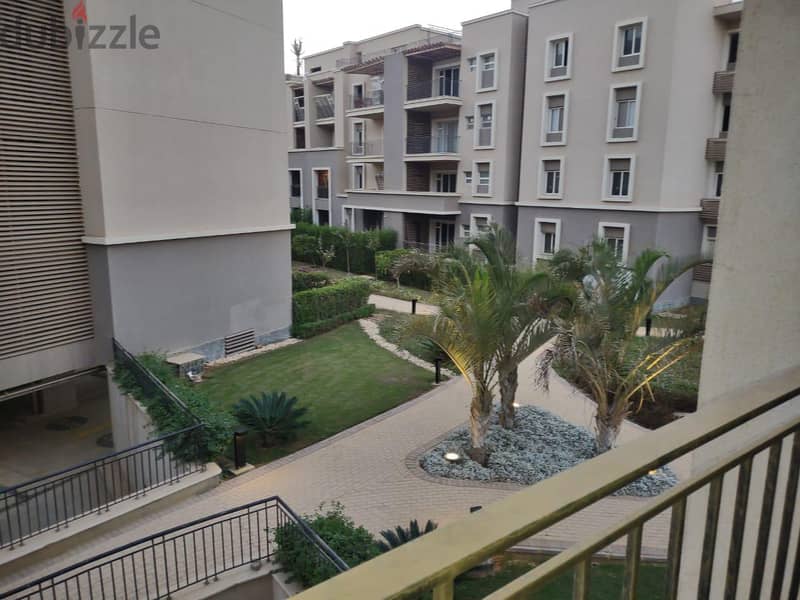 October plaza  apartment for sale Ready to move Area: 181 m 4