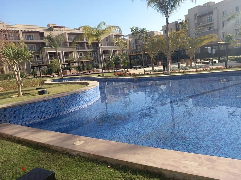 October plaza  apartment for sale Ready to move Area: 181 m 12