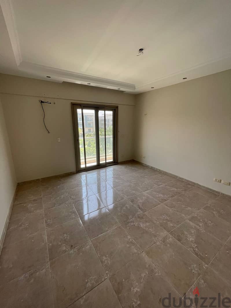 Apartment 194m for sale in galleria moon valley Prime location fully finished 2