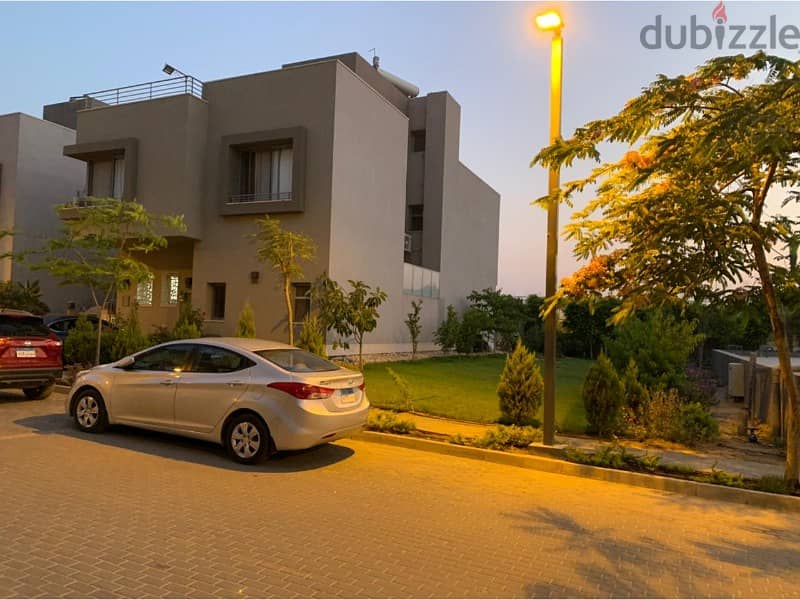 The lowest price Townhouse  226m middle for sale  View landscape in Palm Hills New Cairo 4
