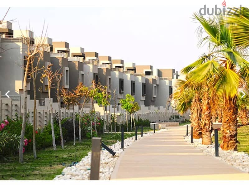 The lowest price Townhouse  226m middle for sale  View landscape in Palm Hills New Cairo 6