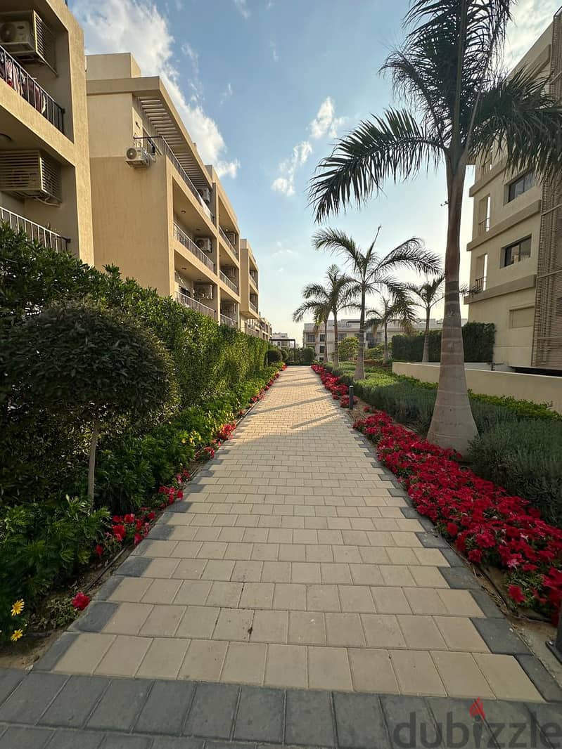 Apartment ground floor with garden for sale in Fifth Square Marasem Area 195 SQM Garden 59 SQM 2