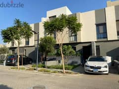 240 sqm villa for sale at the first floor price and 8 years installments in Al Burouj Compound next to the International Medical Center in Shorouk 0