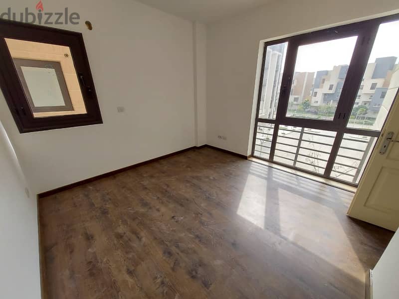 "Immediate Delivery Two-Bedroom Apartment with Installment Plans in the Latest Phase B8. " 5