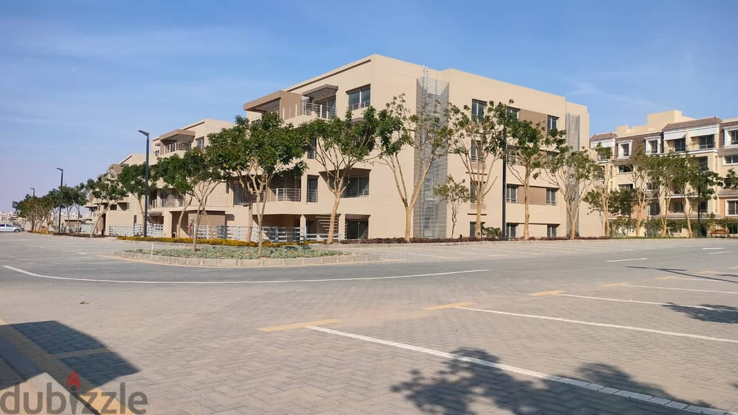 for sale apartment in palm hills capital garden 197m 3bed room directly from owner ready to move very prime location and view less than company price 3