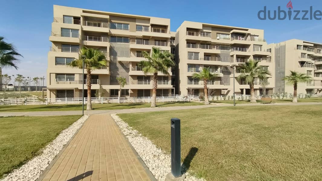 for sale apartment in palm hills capital garden 165m 2bed room directly from owner ready to move very prime location and view less than company price 7