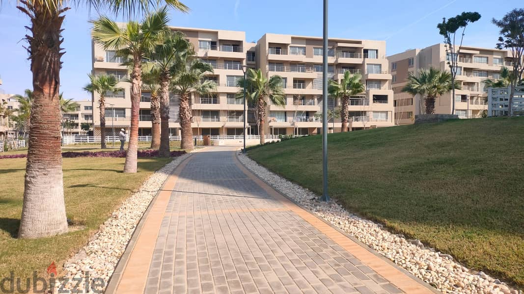 for sale apartment in palm hills capital garden 165m 2bed room directly from owner ready to move very prime location and view less than company price 8