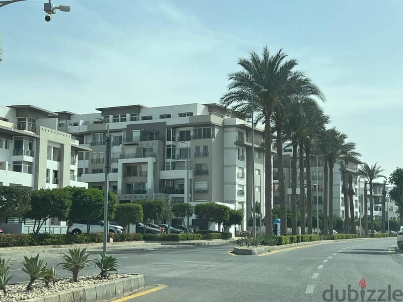 Apartment 191m for sale in Garden Residence view landscape With The Lowest Down Payment In Hyde Park Resident Compound In Fifth Settlement 2