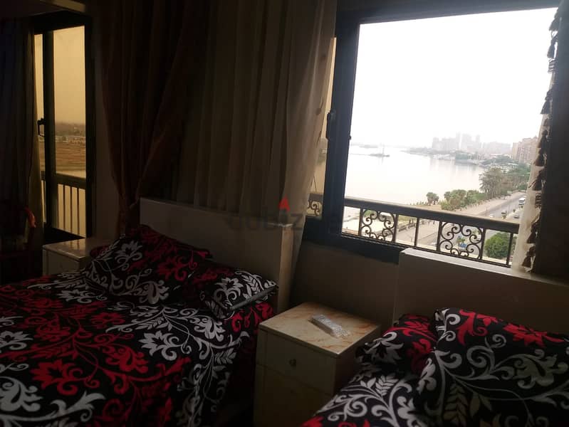 Apartment 135 meters with a view on the Nile for sale in Maadi Corniche, police buildings 16