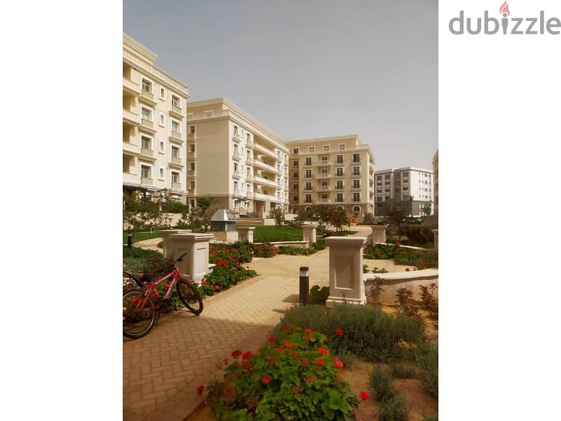 Apartment 155m with garden 60m  for sale  in Amazing Phase in Hyde Park, New Cairo, view landscape 9