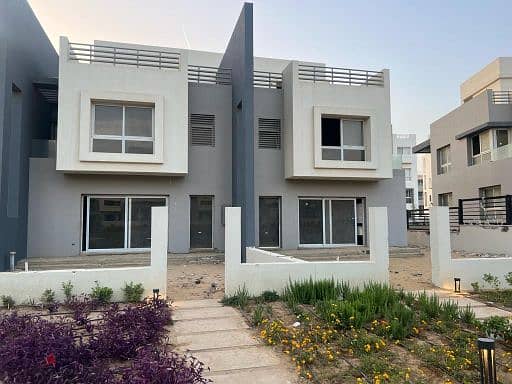 The lowest market price for a townhouse 247m middle  in Hyde Park, ready to move 1