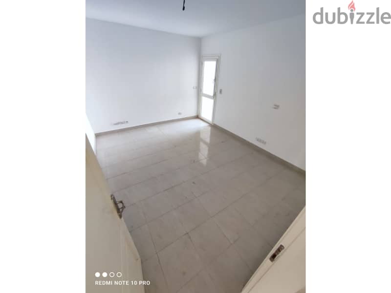 Apartment For sale 200m in B10 wide garden view 4