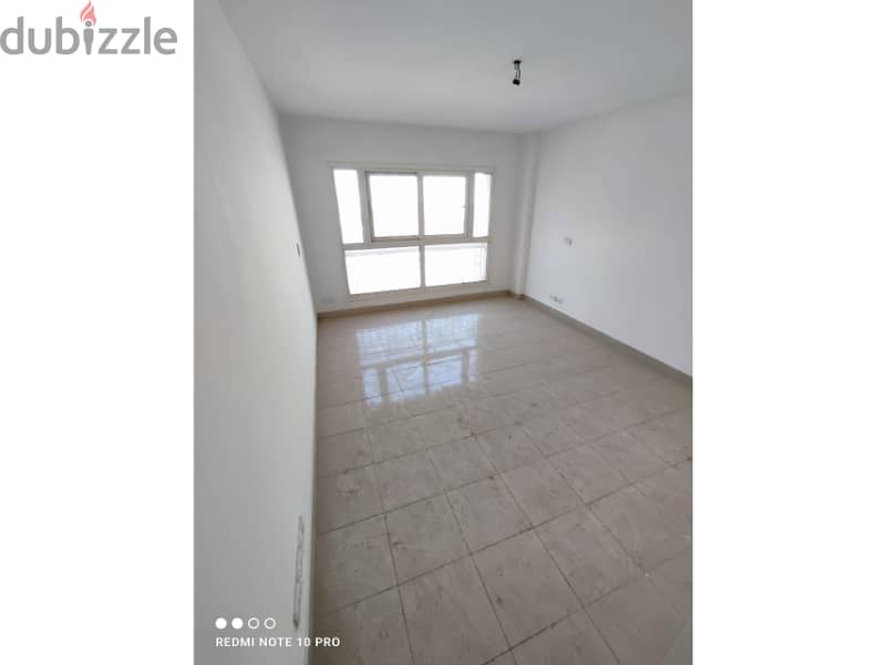 Apartment For sale 200m in B10 wide garden view 5